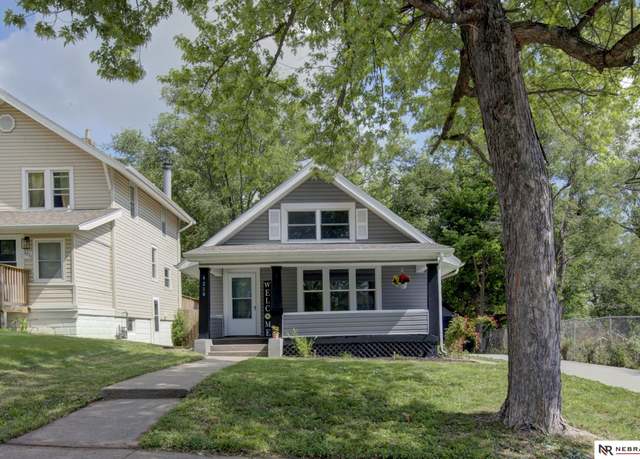 Property at 4230 Parker St, Omaha, NE 68111, 4 beds, 2.5 baths