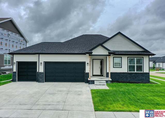 Property at 3103 Greta Dr, Roca, NE 68430, 3 beds, 2 baths