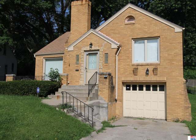 Property at 6532 N 33 St, Omaha, NE 68112, 3 beds, 1 bath