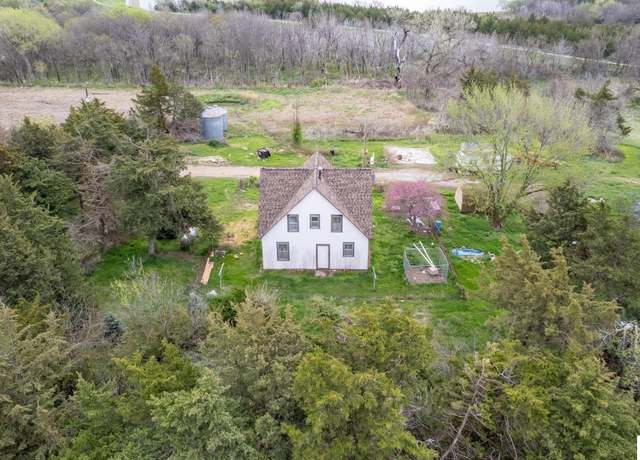 Property at 9701 W Wendelin Rd, Crete, NE 68333, 3 beds, 1 bath