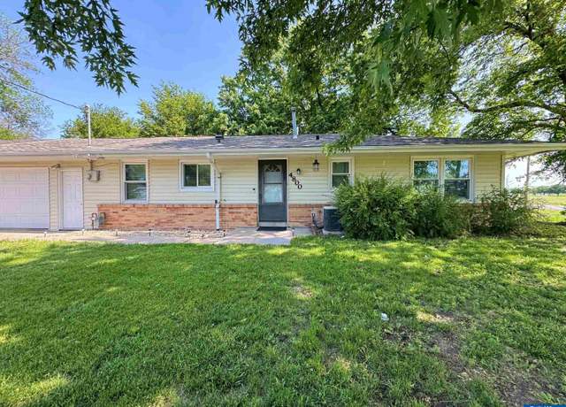 Property at 4800 W Vosler St, Lincoln, NE 68524, 3 beds, 1 bath