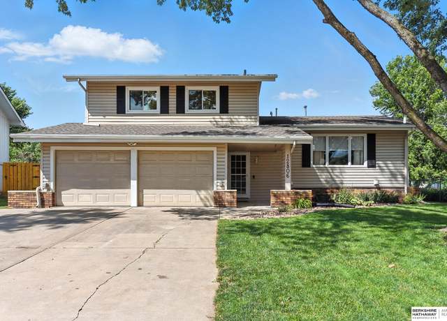 Property at 12806 Emiline St, Omaha, NE 68138, 4 beds, 3.5 baths
