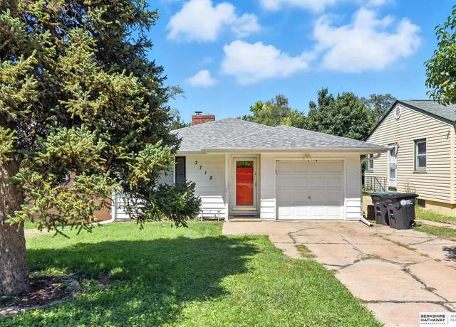 Property at 3718 N 54 St, Omaha, NE 68104, 3 beds, 2 baths
