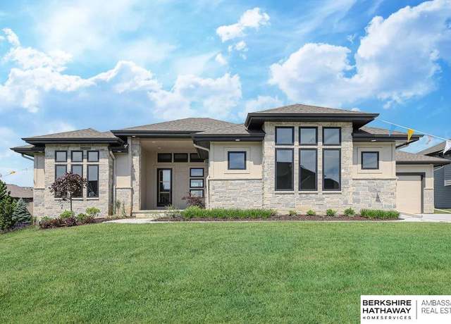 Property at 11414 S 120th Ave, Papillion, NE 68046, 4 beds, 3 baths