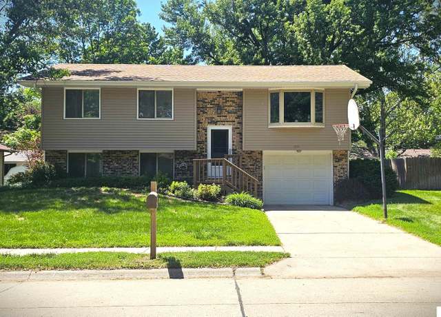 Property at 1619 Northridge Rd, Beatrice, NE 68310, 3 beds, 2 baths