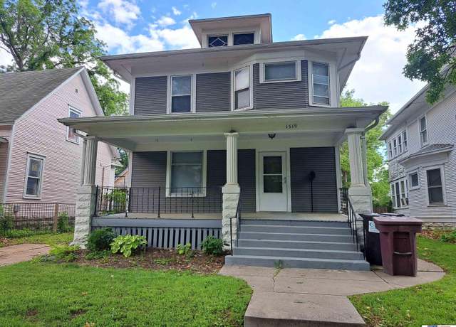 Property at 1519 Washington St, Lincoln, NE 68502, 4 beds, 1 bath