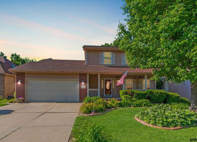 Property at 2611 Tulip Ln, Bellevue, NE 68147, 3 beds, 2.5 baths