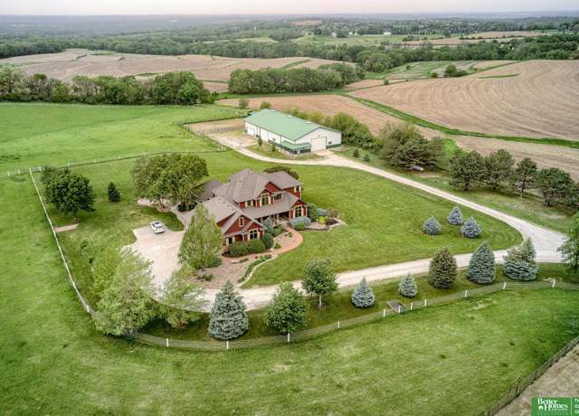 Property at 7720 S 225th St, Gretna, NE 68028, 5 beds, 5.5 baths