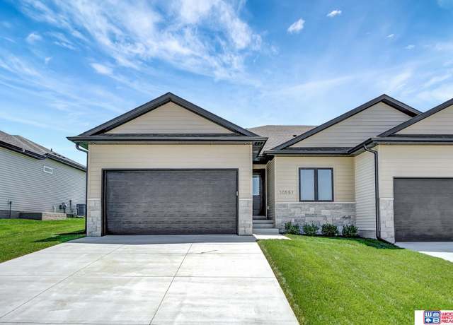 Property at 10551 Majestic Ln, Lincoln, NE 68527, 4 beds, 3 baths