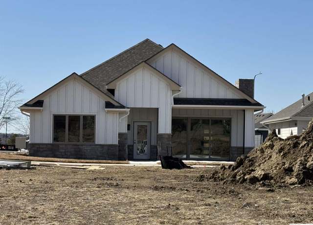 Property at 17501 Dupont Plaza Circle, Omaha, NE 68130, 2 beds, 2.5 baths