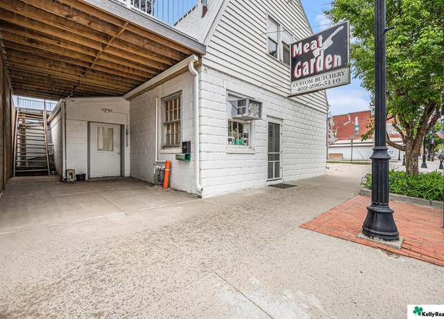 Property at 207 Main St St, Plattsmouth, NE 68048, 1 bed, 1.5 baths