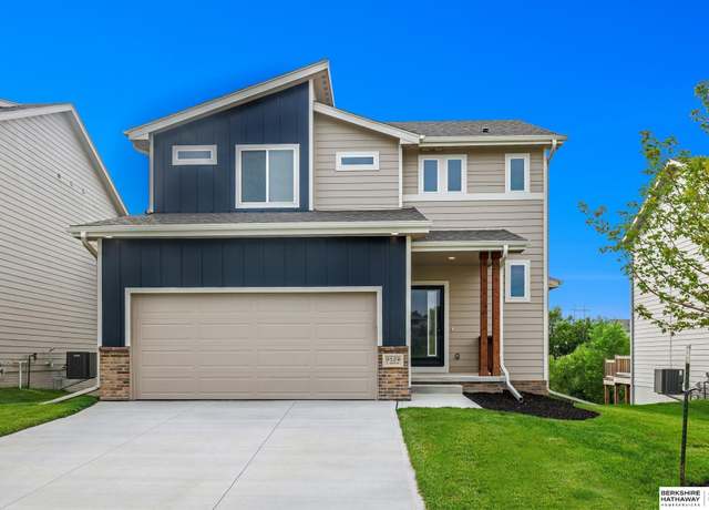 Property at 9524 S 181st St, Omaha, NE 68136, 3 beds, 3.5 baths