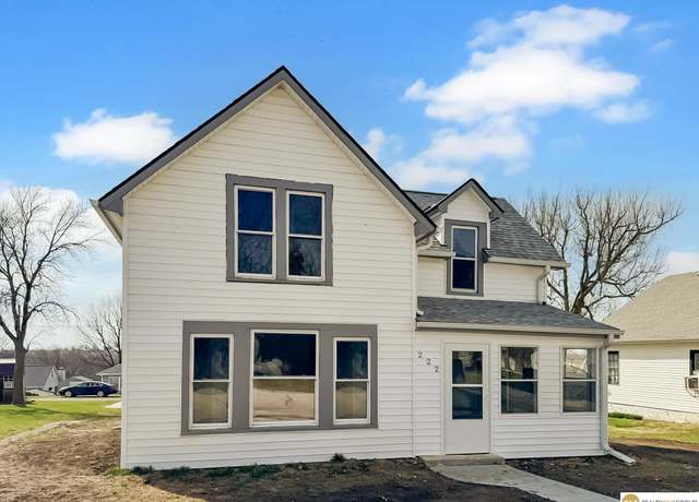 Property at 222 N Central St, Carson, IA 51525, 3 beds, 2 baths