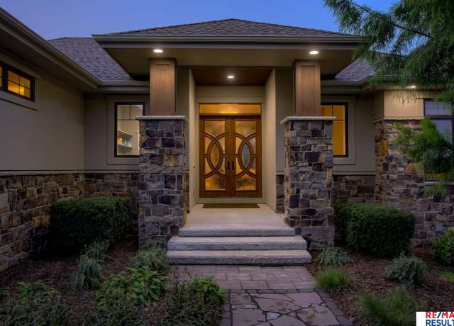 Property at 21114 Cedar St, Omaha, NE 68022, 5 beds, 3.5 baths