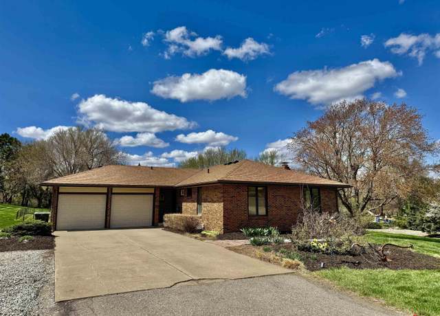 Property at 1221 Piper Way, Lincoln, NE 68527, 4 beds, 3 baths