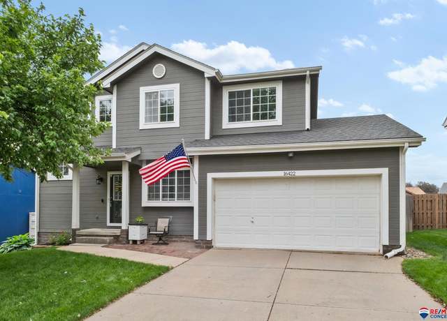 Property at 16422 Madison St, Omaha, NE 68135, 3 beds, 2.5 baths