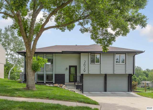 Property at 2629 N 129th Cir, Omaha, NE 68164, 3 beds, 2.5 baths