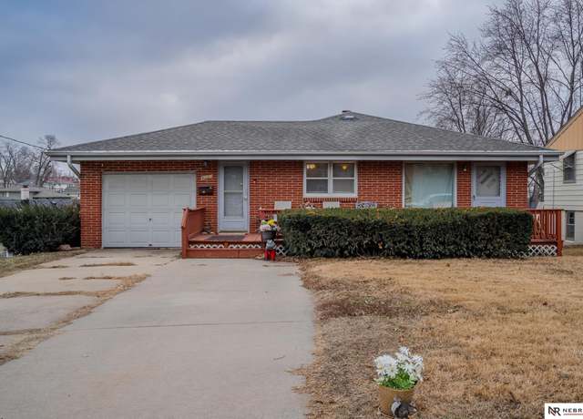 Property at 4223 Monroe St, Omaha, NE 68107, 3 beds, 1.5 baths