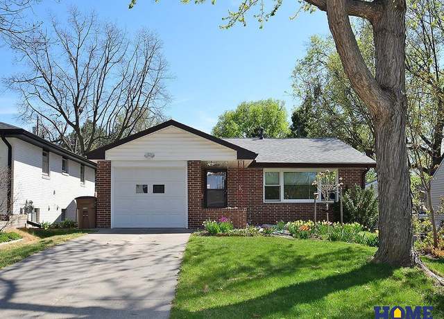Property at 5401 Franklin St, Lincoln, NE 68506, 3 beds, 1.5 baths