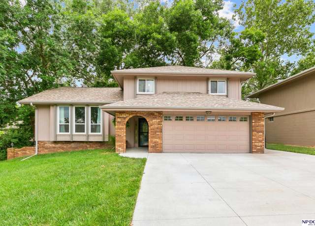 Property at 2112 N 126 St, Omaha, NE 68164, 4 beds, 3.5 baths