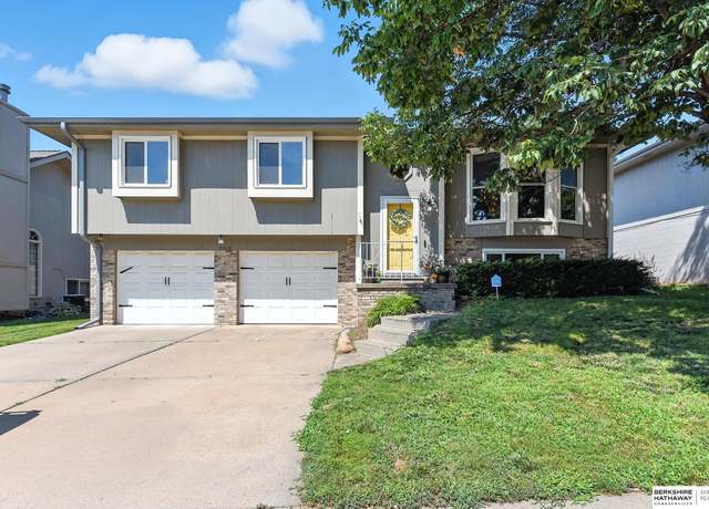 Property at 5110 N 126th St, Omaha, NE 68164, 3 beds, 2 baths