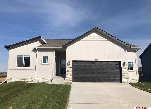 Property at 18165 Ogden St, Elkhorn, NE 68022, 3 beds, 2.5 baths