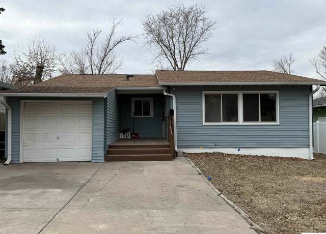 Property at 4152 N 60 Ave, Omaha, NE 68104, 4 beds, 1 bath