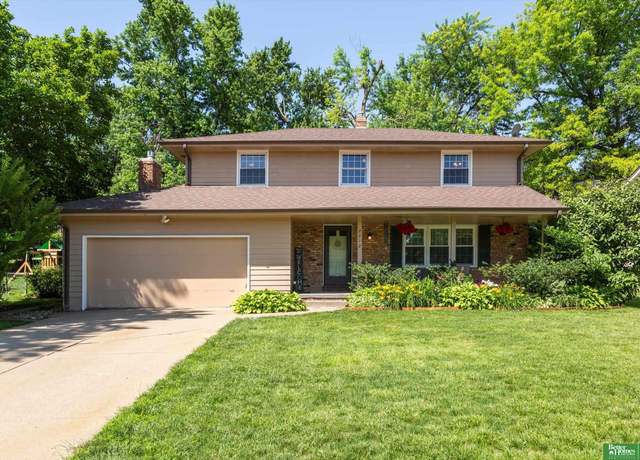 Property at 2212 N 99 St, Omaha, NE 68134, 4 beds, 2.5 baths