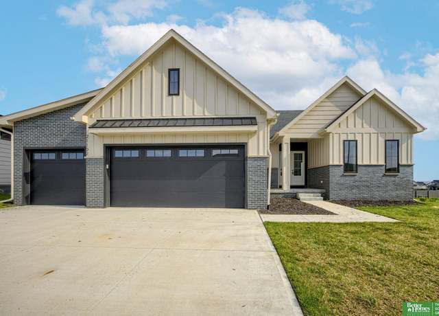 Property at 21102 Atwood Ave, Elkhorn, NE 68022, 5 beds, 3.5 baths