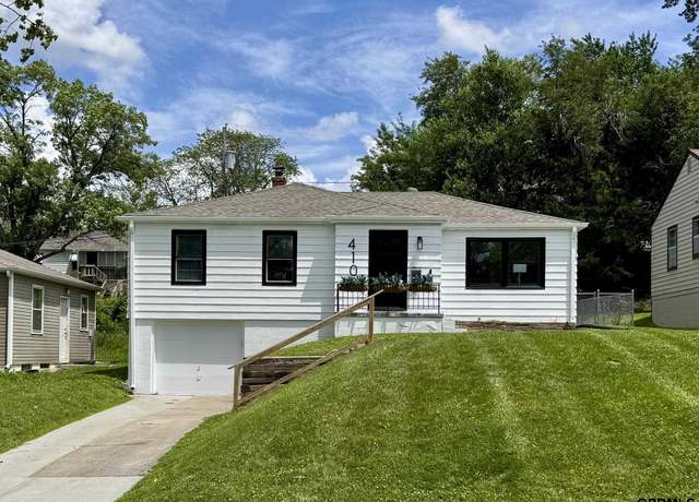 Property at 4109 N 55th St, Omaha, NE 68104, 3 beds, 1 bath