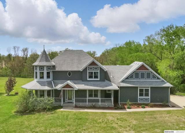 Property at 1901 Pinto Rd, Ashland, NE 68003, 3 beds, 2.5 baths