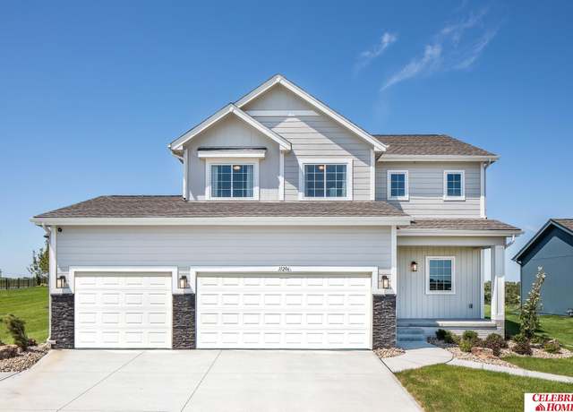 Property at 6708 N 170 Ave, Omaha, NE 68116, 4 beds, 2.5 baths