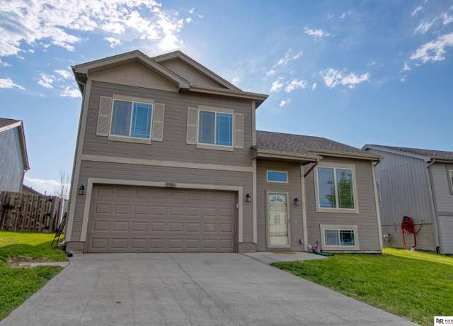 Property at 5306 S 195th St, Omaha, NE 68135, 3 beds, 2 baths