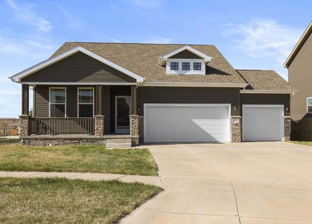 Property at 1621 Pennsylvania Ct, Lincoln, NE 68521, 3 beds, 3 baths