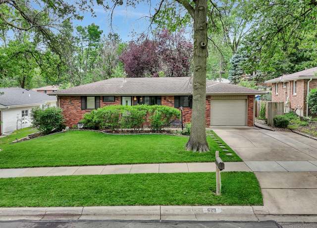 Property at 629 Sierra Dr, Lincoln, NE 68505, 2 beds, 1.5 baths