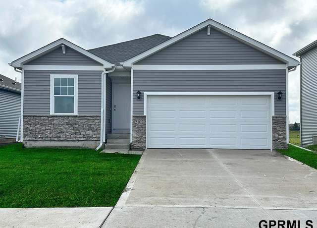 Property at 12713 S 205th St, Gretna, NE 68028, 5 beds, 4.5 baths