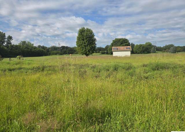 Property at 3037 Lakeside Dr, Plattsmouth, NE 68048