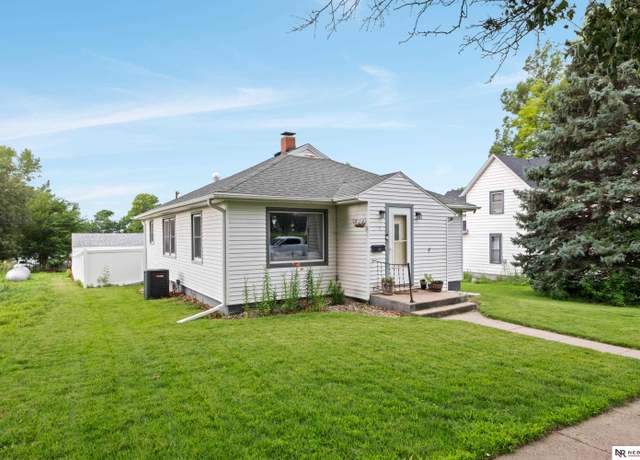 Property at 110 W Church St, Cook, NE 68329, 2 beds, 1.5 baths