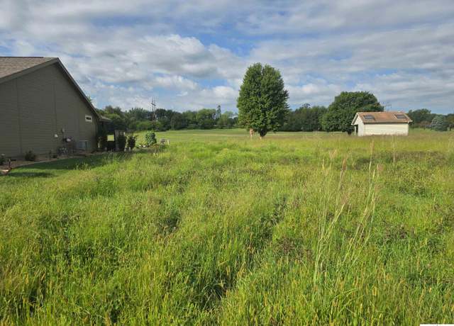 Property at 3035 Lakeside Dr, Plattsmouth, NE 68048