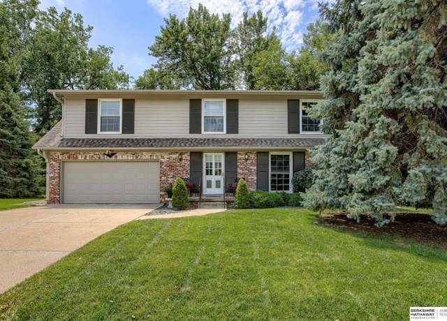 Property at 12611 Schroeder Cir, Omaha, NE 68137, 4 beds, 3.5 baths