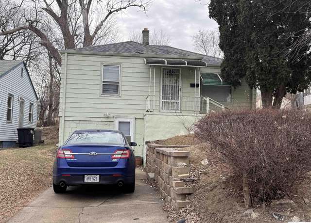 Property at 3703 N 37 St, Omaha, NE 68111, 3 beds, 1 bath