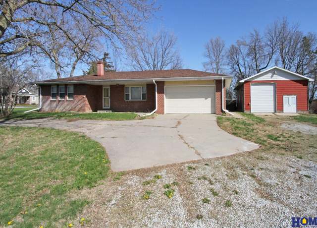 Property at 9040 W Denton Rd, Denton, NE 68339, 4 beds, 2 baths