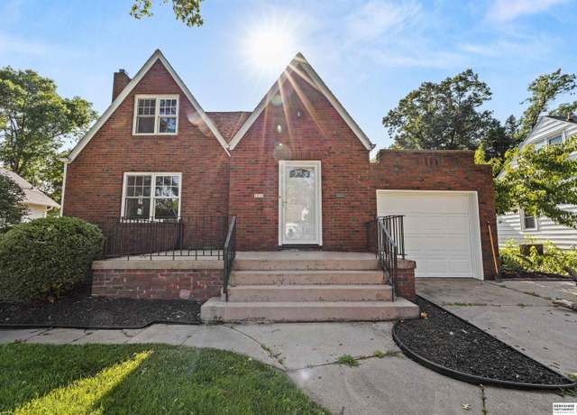 Property at 1643 N I St, Fremont, NE 68025, 4 beds, 2 baths