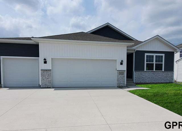 Property at 8019 N 170 Ter, Bennington, NE 68007, 4 beds, 3 baths