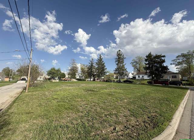 Property at 6216 Campbell Ave, Omaha, NE 68107