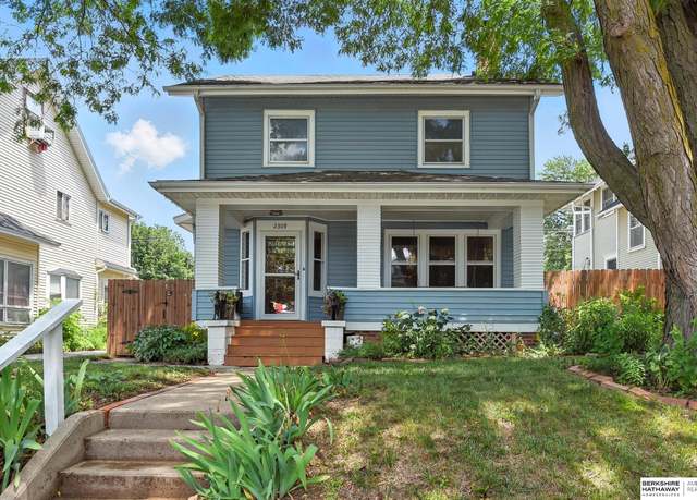 Property at 2309 S 32 Ave, Omaha, NE 68105, 3 beds, 1.5 baths