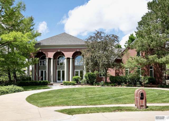 Property at 15826 California St, Omaha, NE 68118, 6 beds, 7.5 baths