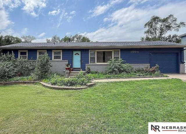 Property at 1504 Madison St, Bellevue, NE 68005, 5 beds, 2.5 baths