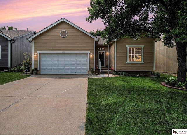 Property at 4832 S 190th St, Omaha, NE 68135, 3 beds, 3 baths