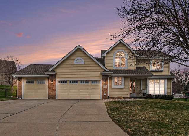Property at 15051 Burdette St, Omaha, NE 68116, 4 beds, 3.5 baths